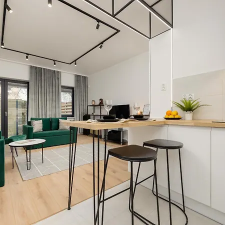 Luxury With Furnished Terrace, Garden And Parking By Renters