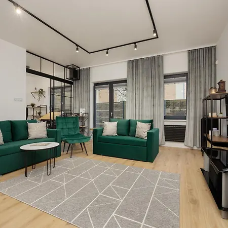Luxury With Furnished Terrace, Garden And Parking By Renters * Warsaw